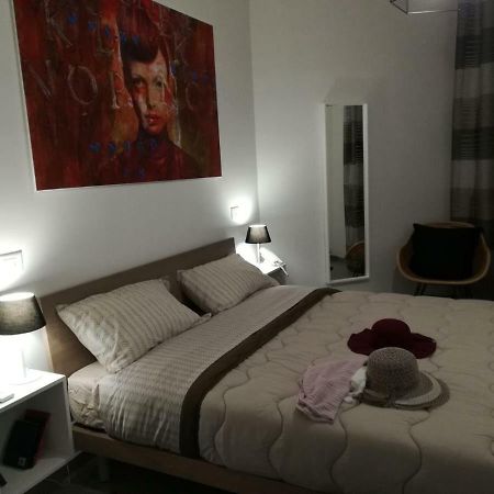 Appartement Sosta Rock à Casal Palocco Extérieur photo