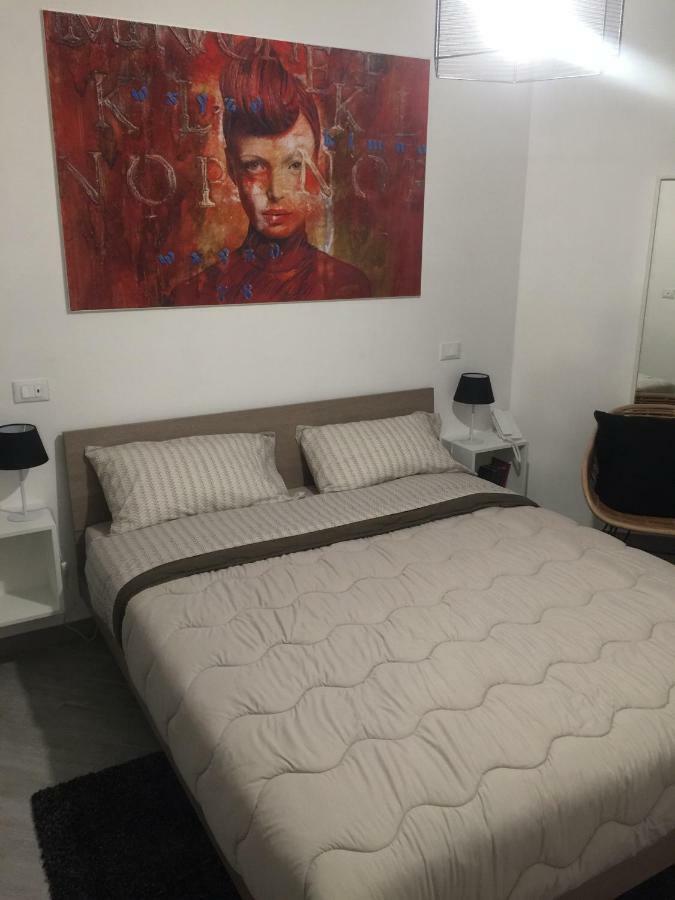 Appartement Sosta Rock à Casal Palocco Extérieur photo